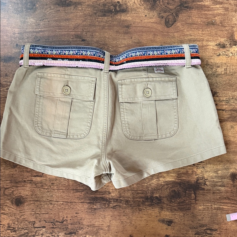 Tommy Hilfiger Women's Tan Cargo Shorts with Colorful Belt - Picture 9 of 10